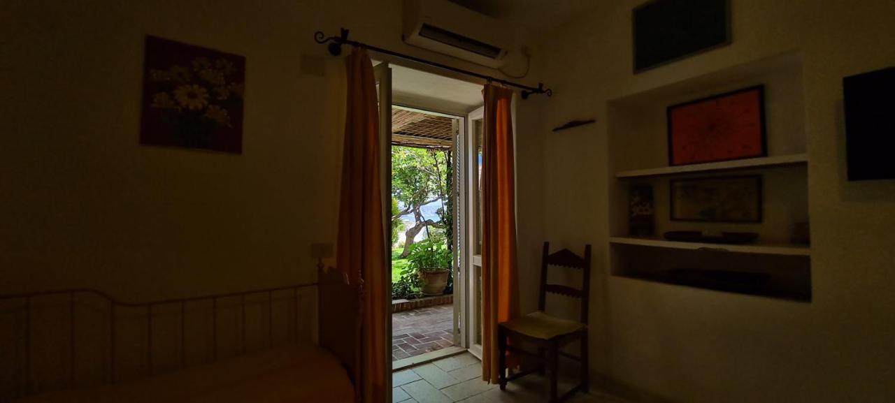 La Limonaia A Mare Hotell Ponza Exteriör bild